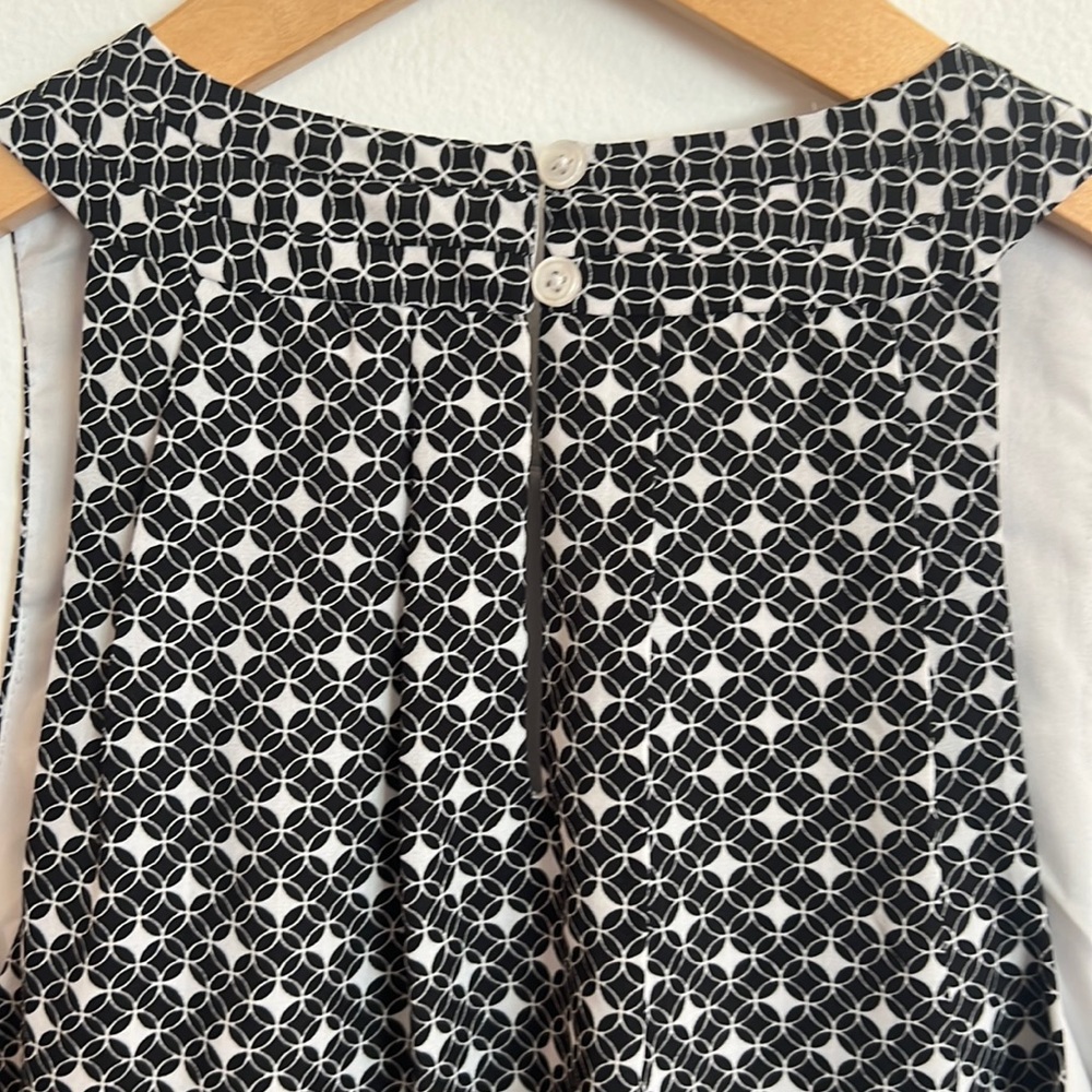 Banana Republic Geometric Pattern Shell - Picture 9 of 9